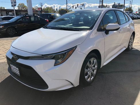 Used 2024 Toyota Corolla LE image 5