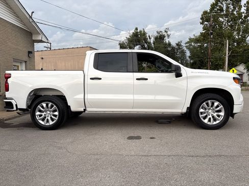 Used 2022 Chevrolet Silverado 1500 Custom RWD image 8