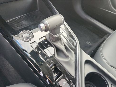 Certified 2024 Kia Niro EX Touring image 16