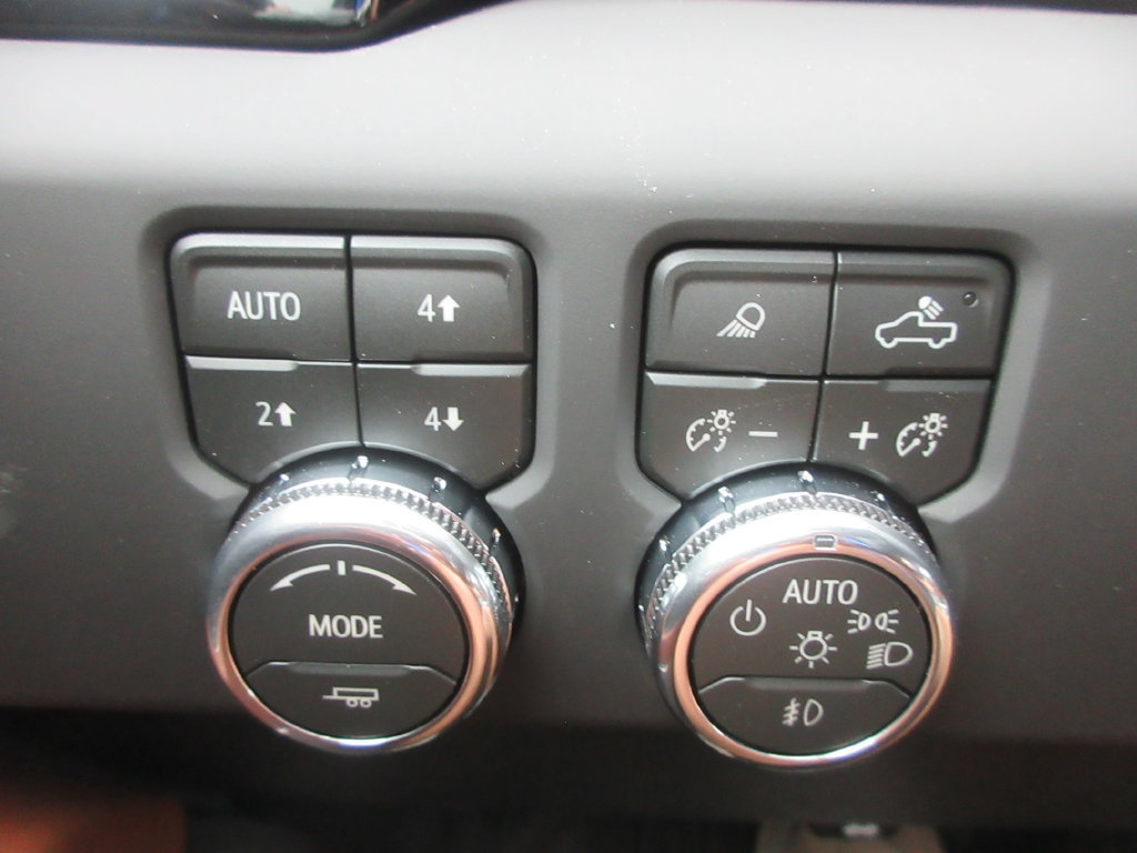 New 2026 GMC Sierra 3500 Denali Ultimate AWD/4WD image 18