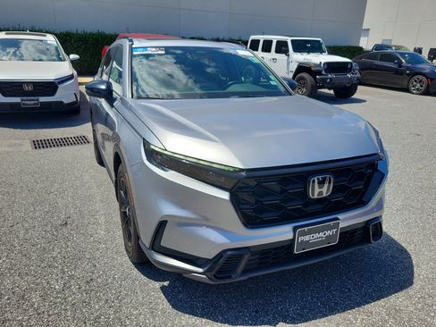 Used 2024 Honda CR-V Sport image 3