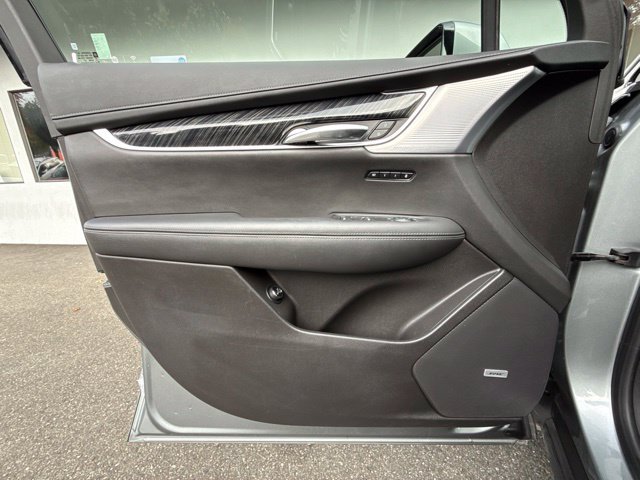 Used 2023 Cadillac XT6 Premium Luxury AWD/4WD image 39