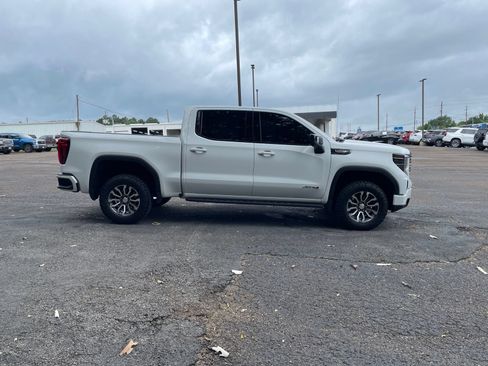 Used 2022 GMC Sierra 1500 AT4 w/ AT4 Premium Package AWD/4WD image 7