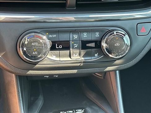 New 2026 Buick Envista Sport Touring w/ Convenience I Package FWD image 31
