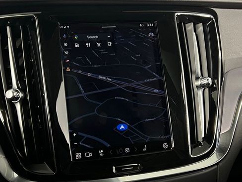 Used 2024 Volvo S60 B5 Core image 18