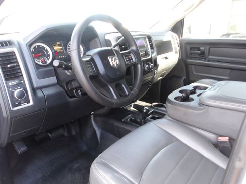 Used 2014 RAM 2500 Tradesman w/ HD Snow Plow Prep Group image 9