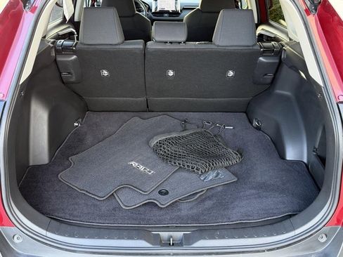 Used 2023 Toyota RAV4 LE image 13