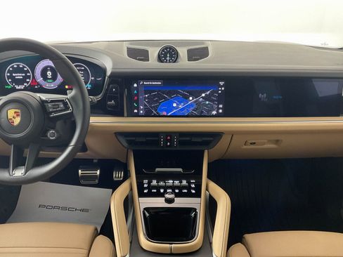 Certified 2024 Porsche Cayenne Turbo image 19