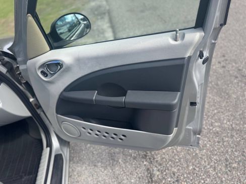 Used 2007 Chrysler PT Cruiser Touring w/ Fleet Value Group I image 19