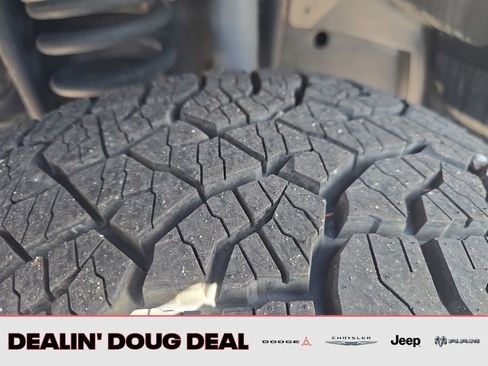 Used 2018 RAM 2500 Tradesman w/ Chrome Appearance Group AWD/4WD image 27