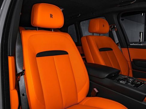 Used 2026 Rolls-Royce Cullinan AWD/4WD image 45