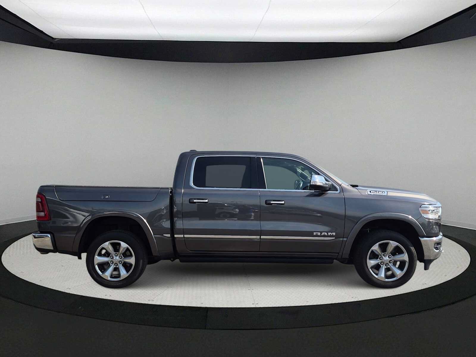 Used 2019 RAM 1500 Limited AWD/4WD image 9