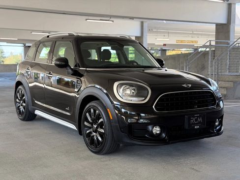 Used 2018 MINI Cooper Countryman ALL4 AWD/4WD image 3