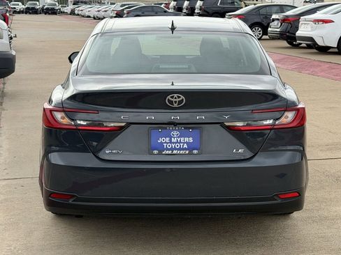 Used 2025 Toyota Camry LE FWD image 8