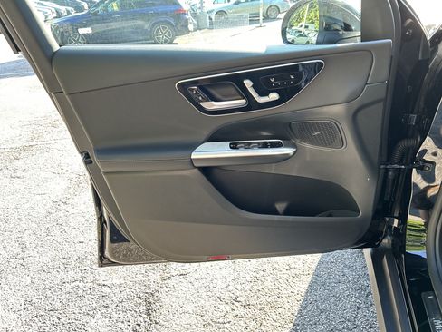 New 2026 Mercedes-Benz GLC 300 image 17