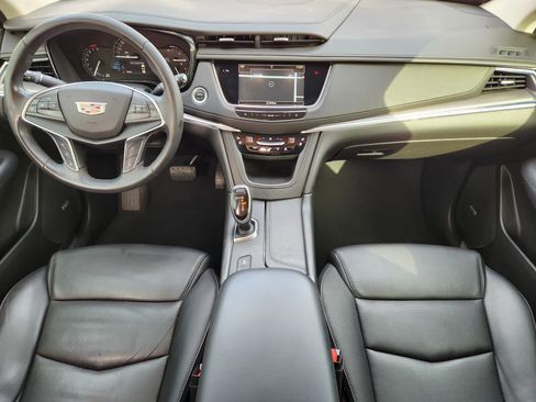 Used 2018 Cadillac XT5 Premium Luxury image 39