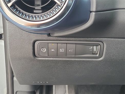 New 2026 Chevrolet Equinox EV LT image 18