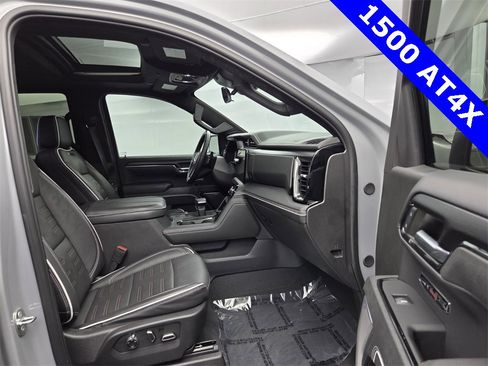 Used 2024 GMC Sierra 1500 AT4X image 16