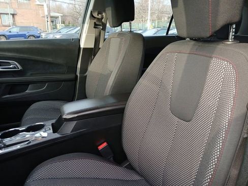 Used 2017 Chevrolet Equinox LS image 19