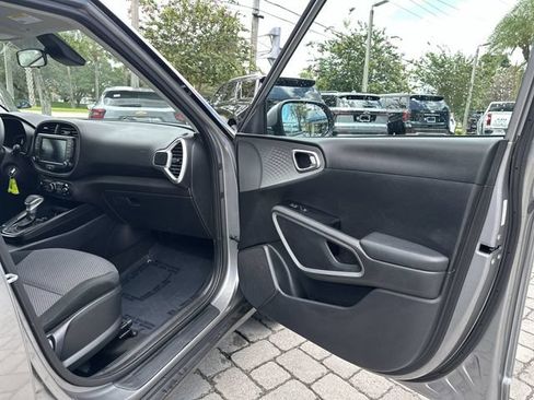 Used 2024 Kia Soul LX w/ Option Group 015 FWD image 23