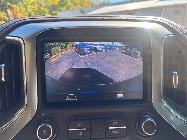 Used 2021 Chevrolet Silverado 1500 LT w/ Z71 Off-Road Package AWD/4WD image 18