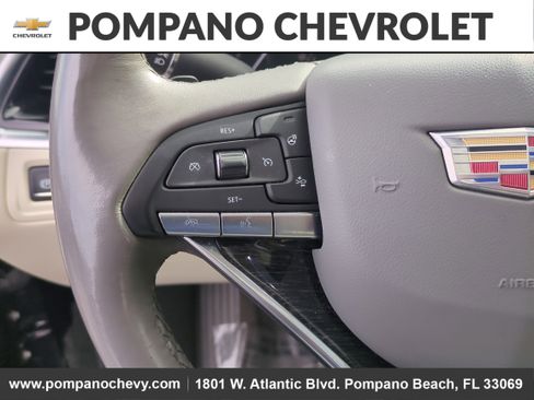 Used 2021 Cadillac XT6 Premium Luxury image 29