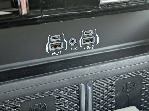 New 2026 RAM 3500 Laramie AWD/4WD image 20