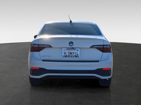 Used 2024 Volkswagen Jetta Sport FWD image 5
