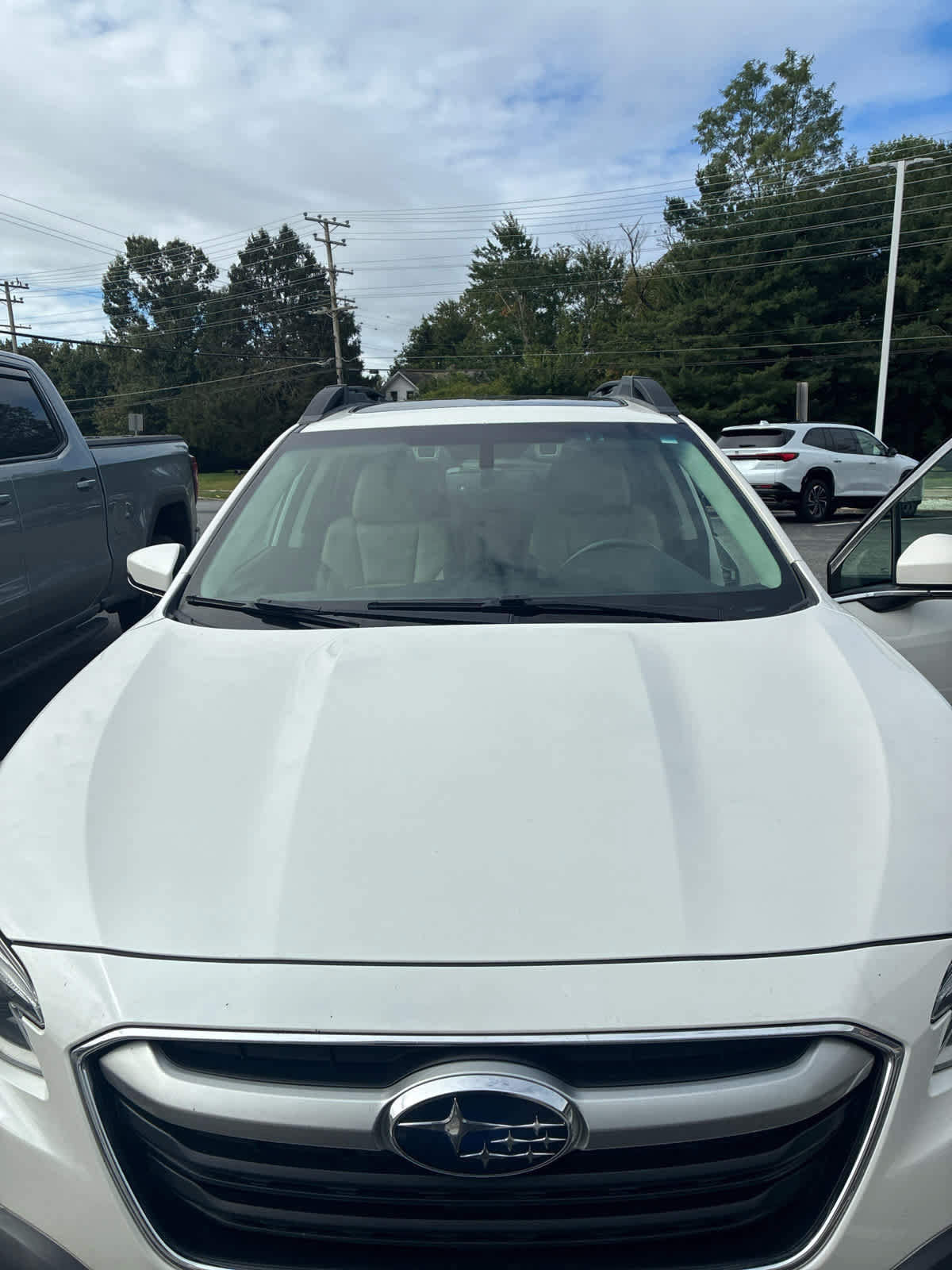 Used 2020 Subaru Outback Limited w/ Popular Package #2 AWD/4WD image 3