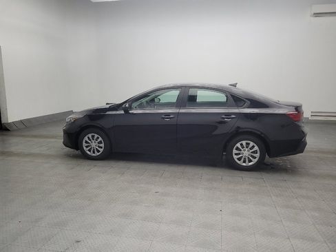 Used 2024 Kia Forte LX FWD image 3