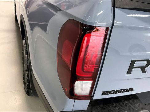 Used 2025 Honda Ridgeline TrailSport image 29