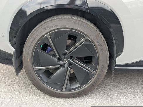Certified 2026 Lexus RZ 450e AWD w/ Luxury Package image 9