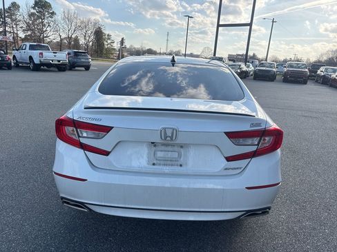 Used 2022 Honda Accord Sport image 7