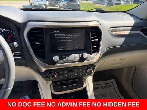 Used 2023 GMC Acadia Denali w/ Denali Ultimate Package AWD/4WD image 18