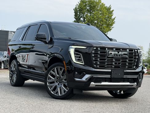 Used 2025 GMC Yukon Denali Ultimate AWD/4WD image 2