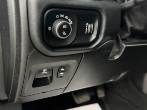 Used 2021 RAM 1500 Big Horn image 16