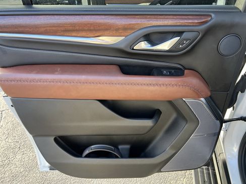 Used 2024 GMC Yukon XL Denali Ultimate image 19