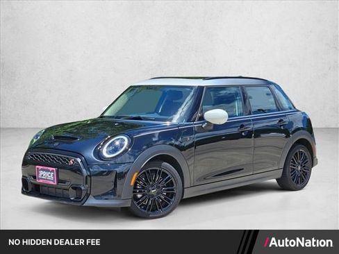 Used 2024 MINI Cooper S FWD image 1