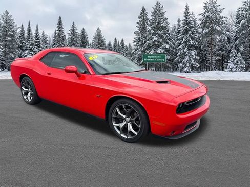 Used 2015 Dodge Challenger R/T Plus image 8