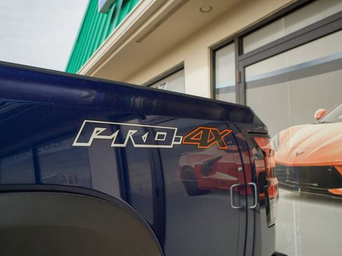 Used 2022 Nissan Frontier PRO-4X w/ Pro-4X Premium Package image 9