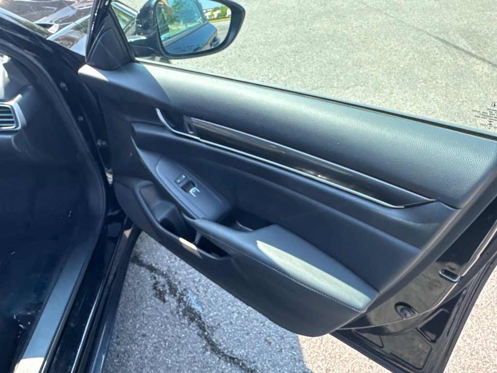 Used 2022 Honda Accord Sport image 70