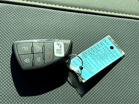 Used 2024 Chevrolet Silverado 1500 ZR2 w/ Technology Package image 28