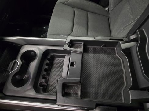 Certified 2025 RAM 1500 Big Horn RWD image 27