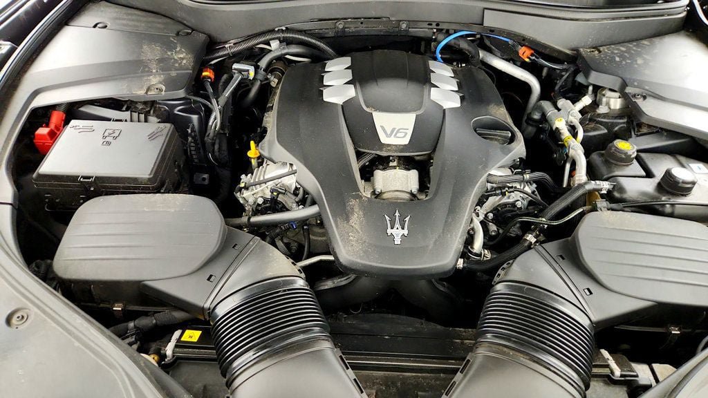 Used 2022 Maserati Levante GT AWD/4WD image 26