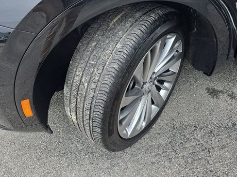 Used 2025 Buick Envision Avenir AWD/4WD image 29