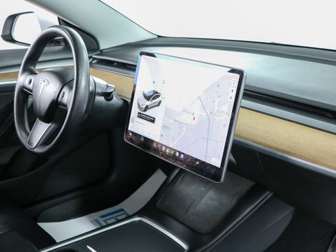 Used 2021 Tesla Model 3 Standard Range Plus RWD image 23