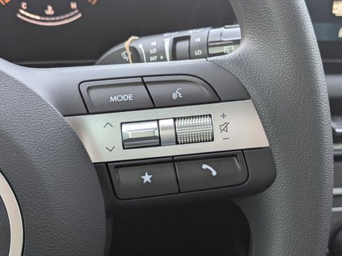 New 2026 Hyundai Tucson SE image 19