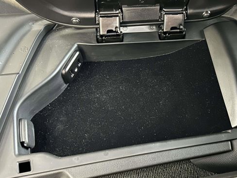 Used 2016 Chevrolet Corvette Stingray Coupe image 19