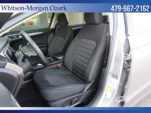 Used 2020 Ford Fusion SE image 20