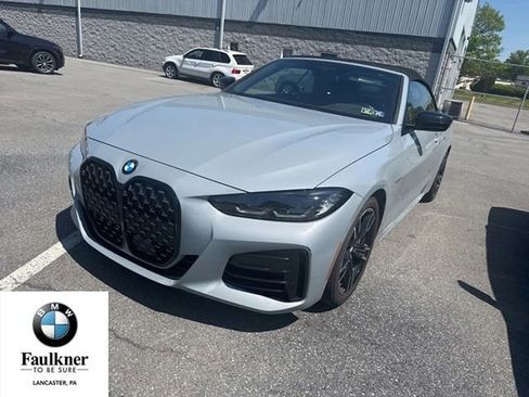 Certified 2022 BMW M440i Convertible RWD image 1